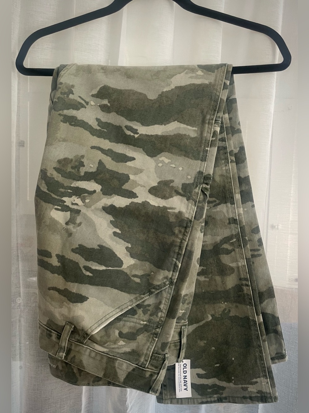 Old Navy Men’s Camouflage Slim Straight Jeans - Olive Camo